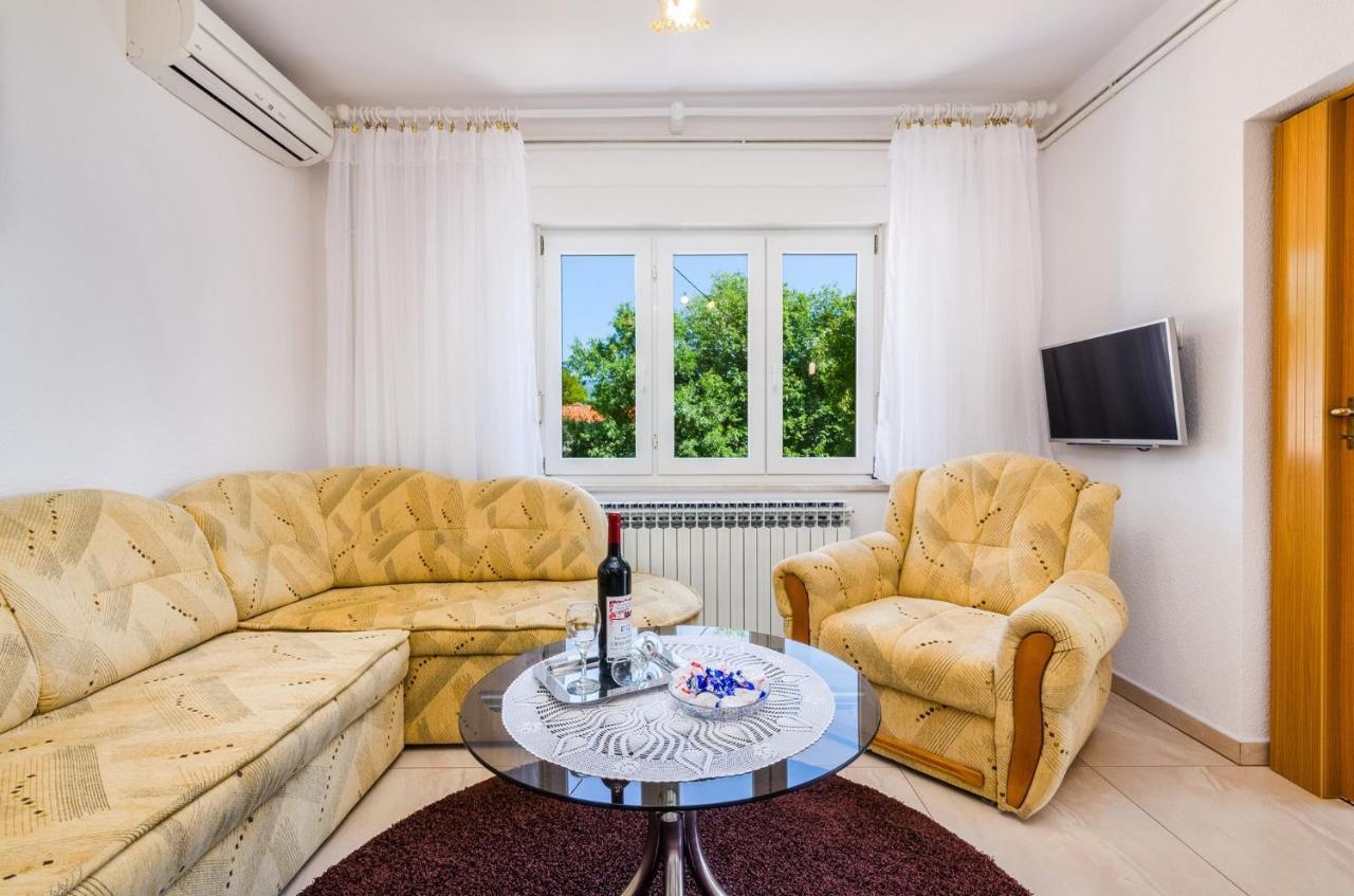 Apartment In Novi Vinodolski 15274 Povile Eksteriør bilde